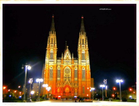NOCTURNA HDR  CATEDRAL DE LA PLATA